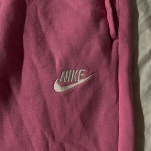 Nike pants pink